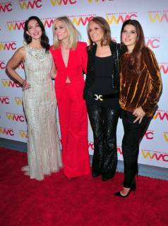 NEW YORK NY OCTOBER 26 Ashley Judd Judith Light Gloria Steinem and Marisa Tomei at the Women s Media Center 2017 Women s Media Awards at Capitale on October 26 2017 in New York City Copyright: xJohnxPalmerx