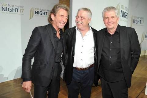 Peter Maffay, Wolf Biermann, Roland Jahn VDZ Publishers Night 2017 Preisverleihung der Goldenen Victoria in der Hauptstattrepraesentanz der Deutschen Telekon in Berlin am 06.11.2017
