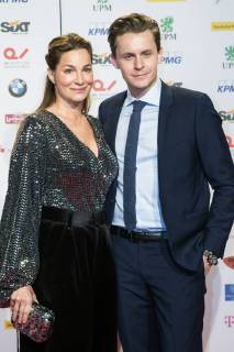 Alexandra Kamp mit Bruder Nicolas Kamp bei der VDZ Publishers Night 2017 in der Telekom Repräsentanz. Berlin, 06.11.2017