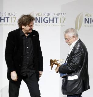Laudator Dr. Ilko-Sascha Kowalczuk, Preistraeger Wolf Biermann bei Publisher s Night 2017 in der Telekom Hauptstadtrepraesentanz Berlin.