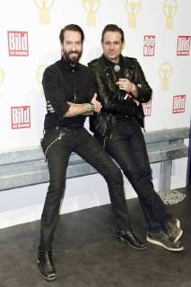 Alec Völkel und Sascha Vollmer von The BossHoss bei der Verleihung des Goldenen Lenkrads 2017 im Axel-Springer-Haus. Berlin, 07.11.2017