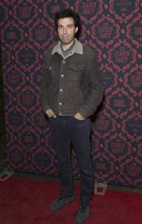 Search Party Staffelpremiere in New York USA: TBS premiere season 2 Search Alex Karpovsky attends season 2 premiere of Search Party at Public New York New York United States Public LevxRadin