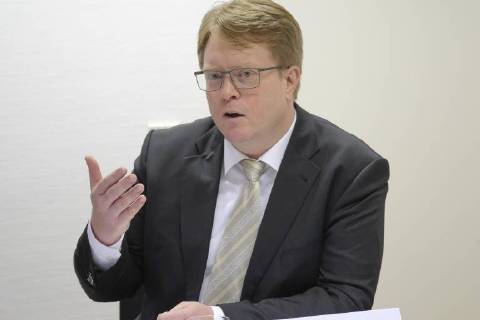 Kulturpreis Deutsche Sprache 2017 Daniel Keding, Geschäftsführer Klasse! Wir singen des gemeinnützigen Vereins Singen e.V. wurde der Initiativpreis der Stiftung Kulturpreis Deutsche Sprache am 11.11.2017 im Kongresspalais in Kassel verliehen, hier während einer Pressekonferenz vor der Verleihung. Kassel Hessen Deutschland Kongresspalais