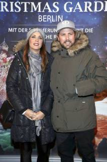 Felix von Jascheroff mit Ehefrau Bianca Bos bei der Eröffnung des Christmas Garden 2017 im Botanischen Garten. Berlin, 17.11.2017