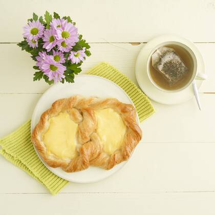 Schnecke pastry with vanilla custard  ECF01937
