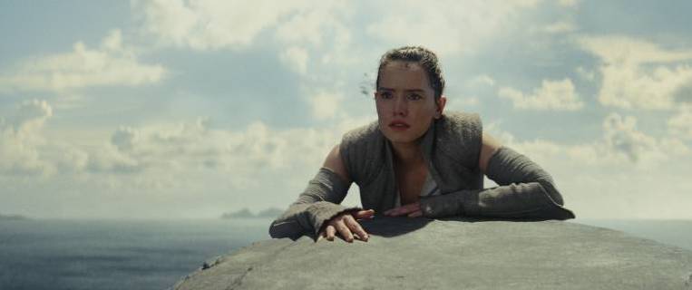 Star Wars: The Last Jedi (2017) Rey (Daisy Ridley) Lucasfilm Ltd. Los Angeles CA 33299_052THA