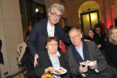Wim Wenders, Erika und Ulrich Gregor (Kinematek) 30 Jahre European Film Award (EFA) Birthday Party in der Akademie der Wissenschaften in Berlin am 08.12.2017