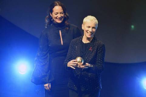 Natalia Wörner und Annie Lennox bei der Verleihung des 10. Deutschen Nachhaltigkeitspreises 2017 im Maritim Hotel. Düsseldorf, 08.12.2017