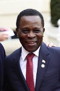 Keith Mitchell - premier ministre de la Grenade NEWS : Climat Planete au Palais de l Elysee - Paris - 12 12 2017 JBAutissier Panoramic 