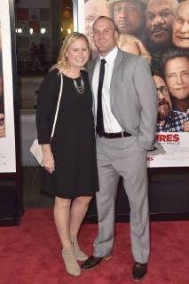 Greg Zuerlein mit Gattin Megan Kreifels bei der Premiere des Kinofilms Father Figures Wer ist Daddy? in TCL Chinese Theatre, Hollywood. Los Angeles, 13.12.2017