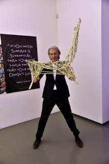 Der niederländische Designer Marcel Wanders , Designer des Jahres 2018 posiert am 14.01.2018 in Köln bei der Verleihung des A+W Designer des Jahres Preis 2018.