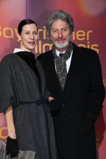 Rufus Beck mit Begleitung Verleihung des BayerischenFilmpreis Preis, Auszeichnung, Ehrung Prinzregententheater München 19. Januar 2018