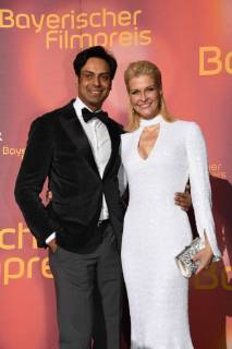 Natascha Grün mit Freund Verleihung des BayerischenFilmpreis Preis, Auszeichnung, Ehrung Prinzregententheater München 19. Januar 2018