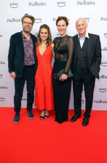 Matthias Matschke + Cristina do Rego + Bettina Lamprecht + Dietrich Hollinderbaeumer bei der Amazon-Prime Filmpremiere zu - Pastewka - im Kino International, Karl-Marx-Allee, Berlin Copyright imago stock&people GmbH Tinkeres Datum: 23.01.2018 Film Pastewka