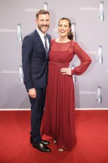 Jochen Schropp und Christine Henning bei der Ankunft zur Deutscher Fernsehpreis Verleihung am 26.01.2018 in Koeln Deutscher Fernsehpreis Verleihung 2018 in Koeln