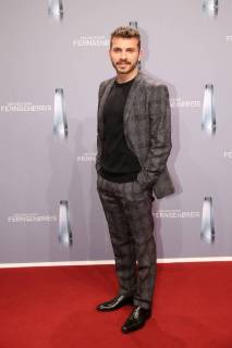 Edin Hasanovic bei der Ankunft zur Deutscher Fernsehpreis Verleihung am 26.01.2018 in Koeln Deutscher Fernsehpreis Verleihung 2018 in Koeln