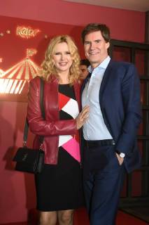 Veronica Ferres mit Ehemann Carsten Maschmeyer 60. Geburtstag von Michael Käfer Postpalast Feier, Party München 02. Februar 2018