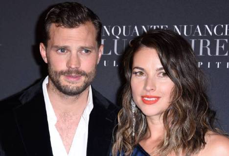 Fifty Shades of Grey 3 Premiere in Paris Jamie Dornan ( acteur ) et sa femme Amelia Warner lors du photocall pour l avant premiere du film 50 NUANCES PLUS CLAIRES a Paris CELEBRITES : Avant premiere du film 50 NUANCES PLUS CLAIRES - Paris - 06 02 2018 FedericoPestellini Panoramic