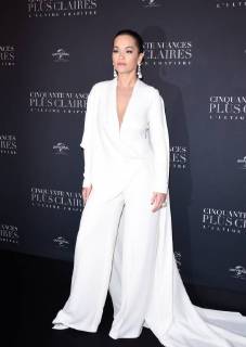 Fifty Shades of Grey 3 Premiere in Paris Rita Ora ( actrice ) lors du photocall pour l avant premiere du film 50 NUANCES PLUS CLAIRES a Paris CELEBRITES : Avant premiere du film 50 NUANCES PLUS CLAIRES - Paris - 06 02 2018 FedericoPestellini Panoramic
