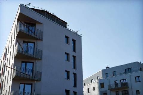 Wohnungsbau, Immobilien, Mietwohnungen, Eigentumswohnungen, Neubauten, Mietpreisbremse, Baulücke, Sozialer Wohnungsbau. Das Baugrundstück der Genossenschaft Möckernkiez eG, aufgenommen am 6. Februar 2018 in Berlin-Kreuzberg. Berlin Deutschland Copyright: xKittyxKleist-HeinrichxTSPx