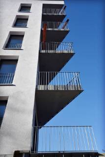 Wohnungsbau, Immobilien, Mietwohnungen, Eigentumswohnungen, Neubauten, Mietpreisbremse, Baulücke, Sozialer Wohnungsbau. Das Baugrundstück der Genossenschaft Möckernkiez eG, aufgenommen am 6. Februar 2018 in Berlin-Kreuzberg. Berlin Deutschland Copyright: xKittyxKleist-HeinrichxTSPx