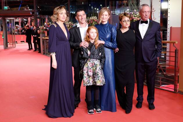 Regisseurin Laura Bispuri, Schauspielerinnen Alba Rohrwacher, Valeria Golino, Sara Casu, Schauspieler Udo Kier und Michele Carboni während der Premiere des Films FIGLIA MIA anlässlich der 68. Internationalen Filmfestspiele Berlin snapshot-photography xK.M.Krause