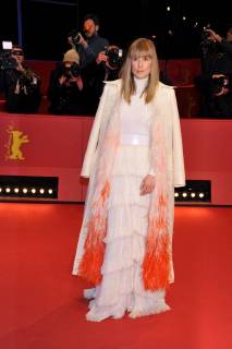 68. Berlinale - Premiere 7 Tage in Entebbe 68th Berlin International Film Festival. Festival Internazionale del Cinema di Berlino 2018. Red Carpet film 7 Days in Entebbe . Pictured: Rosamund Pike  Copyright: xPoolxRomax2x xIPAx xPoolxRomax2x