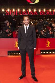 Omar Berdouni (Schauspieler) auf dem roten Teppich der Berlinale zur Premiere von (7 Days in Entebbe) am 19.02.2018 in Berlin Omar Berdouni (Schauspieler) auf dem roten Teppich der Berlinale zur Premiere von (7 Days in Entebbe) am 19.02.2018 in Berlin