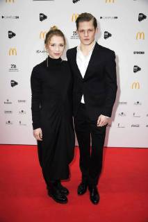 Anna Lena Klenke und Max von der Groeben beim 99Fire Films Award 2018 während der Berlinale 2018 im Admiralspalast. Berlin, 21.02.2018