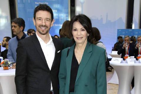 Iris Berben und ihr Sohn Oliver Berben beim Empfang vom FFF Film Fernseh Fonds Bayern im Rahmen der 68. Berlinale am 22.02.2018 in Berlin FFF Berlinale Empfang 2018 in Berlin
