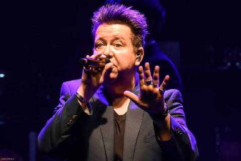 Hannover, 01.03.2018, HCC, Kuppelsaal, Die Prinzen mit Sinfonieorchester, Sänger, Sebastian Krumbiegel,