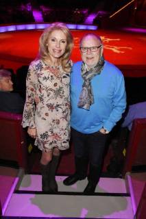 Joseph Vilsmaier mit Freundin Birgit Muth bei der Premiere vom 3. Winterprogramm 2018 des Circus Krone im Kronebau. München, 01.03.2018