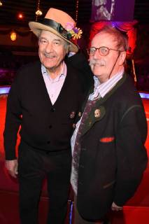 Manfred Schnelldorfer und Wolfgang M. Prinz bei der Premiere vom 3. Winterprogramm 2018 des Circus Krone im Kronebau. München, 01.03.2018