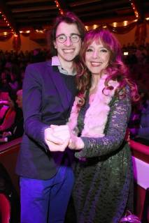 Cornelia Corba mit Sohn Benjamin bei der Premiere vom 3. Winterprogramm 2018 des Circus Krone im Kronebau. München, 01.03.2018