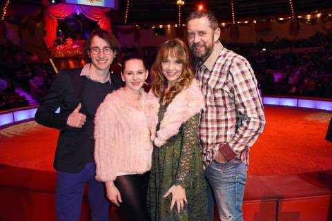 Benjamin Corba, Dagmar Habermeier, Cornelia Corba und Manfred May bei der Premiere vom 3. Winterprogramm 2018 des Circus Krone im Kronebau. München, 01.03.2018