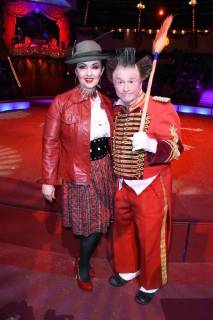 Angelika Zwerenz und Clown Fumagalli bei der Premiere vom 3. Winterprogramm 2018 des Circus Krone im Kronebau. München, 01.03.2018