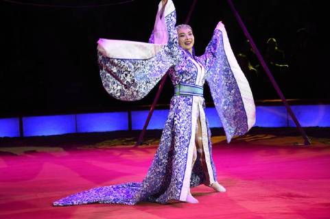 Huang Yang bei der Premiere vom 3. Winterprogramm 2018 des Circus Krone im Kronebau. München, 01.03.2018