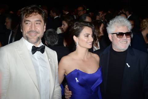 Französischer Filmpreis Cesar - Preisverleihung 43eme ceremonie des CESAR. Salle. 43th movie Cesar awards at Salle Pleyel. Inside ceremony room. 224656 2018-03-02 Salle Pleyel Paris France Cruz, Penelope; Almodovar, Pedro; Bardem, Javier  Copyright: xArnal-Degunx STAR_224656_005