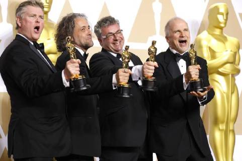 Richard R. Hoover, Paul Lambert, Gerd Nefzer und John Nelson mit den Oscars für die besten visuellen Effekte in Blade Runner 2049 im Press Room der Oscar Verleihung 2018 90th Annual Academy Awards im Hollywood & Highland Center. Los Angeles, 04.03.2018