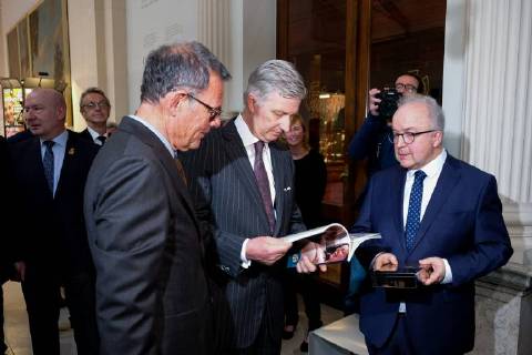 King Philippe - Filip of Belgium pictured during a royal visit to the La Famille royale fait la Une exposition organized by the Soirmag magazine, Wednesday 07 March 2018 in Brussels. The weekly publication is celebrating their 90th anniversary with an exhibition of 300 magazine covers featuring the Royal Family F. Andrieu Agencepeps Reporters Roi Philippe durand la visite de l exposition La Famille royale fait la Une organisà F.ANDRIEU
