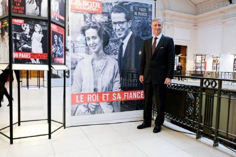 King Philippe - Filip of Belgium pictured during a royal visit to the La Famille royale fait la Une exposition organized by the Soirmag magazine, Wednesday 07 March 2018 in Brussels. The weekly publication is celebrating their 90th anniversary with an exhibition of 300 magazine covers featuring the Royal Family F. Andrieu Agencepeps Reporters Roi Philippe durand la visite de l exposition La Famille royale fait la Une organisà F.ANDRIEU