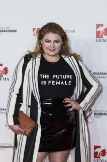Alina Wichmann (Deutsche Sängerinnen) alias Alina bei dem Musikautorenpreis am 16.03.2018 in Berlin