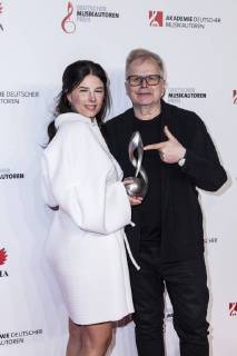 Preisträgerin Sängerin Balbina Jagielska und Sänger Herbert Groenemeyer bei der 10. Verleihung des Musikautorenpreises am 16.03.2018 in Berlin