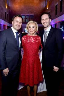 Xavier Bettel, Liz Mohn und Gauthier Destenay bei der 13. Verleihung der Steiger Awards in der Alten Kaue der Zeche Hansemann. Dortmund, 17.03.2018