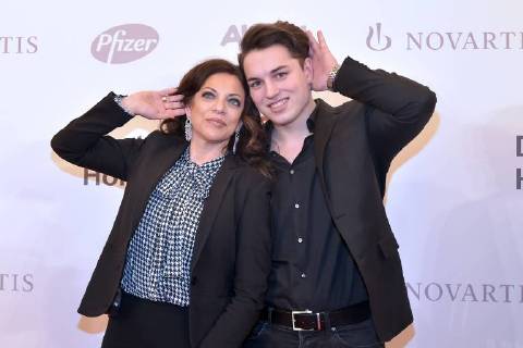 Dr. Alice Brauner mit Sohn David beim 16. Deutschen Hoerfilmpreis im Kino International in Berlin am 20.03.2018