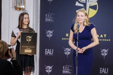 20.03.2018, Tallinn Kadrioru lossis toimus auhinnatseremoonia Kuldne Plaat 2018, kus tunnustati Eesti edukamaid muusikailma tegijaid. The Estonian Music Awards are the annual Estonian pop music awards. The awards began in 1998, when the Estonian Association of the Phonogram Producers first awarded the Golden Record (Estonian: Kuldne Plaat) to the most successful artists. Foto: Konstantin Sednev Eesti Meedia Tallinn Harjumaa Estonia  Copyright: xKonstantinxSednevx