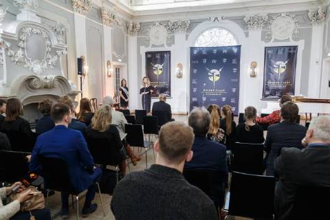 20.03.2018, Tallinn Kadrioru lossis toimus auhinnatseremoonia Kuldne Plaat 2018, kus tunnustati Eesti edukamaid muusikailma tegijaid. The Estonian Music Awards are the annual Estonian pop music awards. The awards began in 1998, when the Estonian Association of the Phonogram Producers first awarded the Golden Record (Estonian: Kuldne Plaat) to the most successful artists. Foto: Konstantin Sednev Eesti Meedia Tallinn Harjumaa Estonia  Copyright: xKonstantinxSednevx