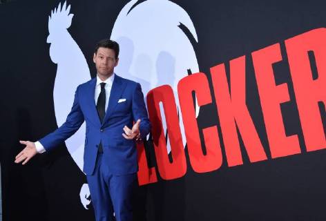 Cast member Ike Barinholtz attends the premiere of the motion picture comedy Blockers at the regency Village Theatre in the Westwood section of Los Angeles on April3, 2018. Storyline: Three parents try to stop their daughters from having sex on Prom night.  LAP2018040333 JIMxRUYMEN