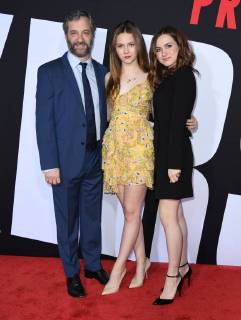 Première de Blockers . 03 April 2018 - Westwood, California - Judd Apatow, Iris Apatow, Maude Apatow. Universal Pictures Blockers Los Angeles Premiere held at Regency Village Theatre. 225447 2018-04-03 CA Westwood Etats-Unis  Copyright: xBirdiexThompson AdMediax STAR_225447_010