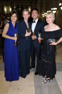 Lena Schoemann + Sandra Hüller + Bora Dagtekin, + Jella Haase bei der Verleihung Deutscher Filmpreis, Palais am Funkturm, Masurenallee, Hammarskjöldplatz, Berlin Datum: 27.04.2018 68. Deutscher Filmpreis